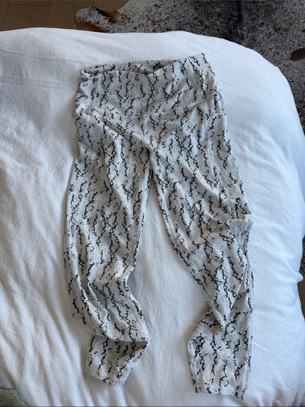 Varley White and Black Snake-Print Leggings